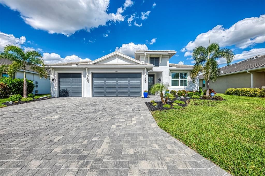 For Sale: $752,000 (3 beds, 2 baths, 2398 Square Feet)