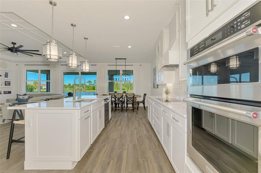 For Sale: $752,000 (3 beds, 2 baths, 2398 Square Feet)