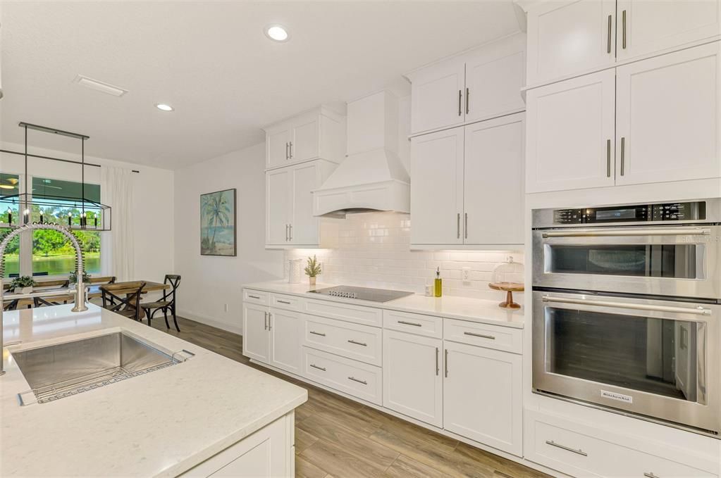 For Sale: $752,000 (3 beds, 2 baths, 2398 Square Feet)