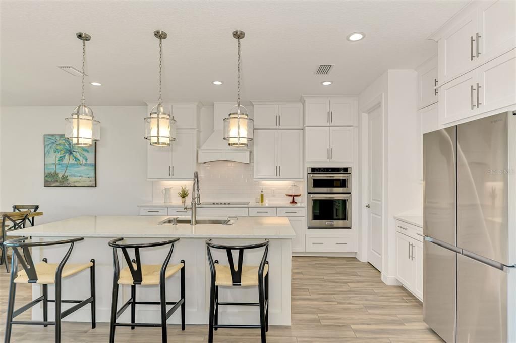 For Sale: $752,000 (3 beds, 2 baths, 2398 Square Feet)