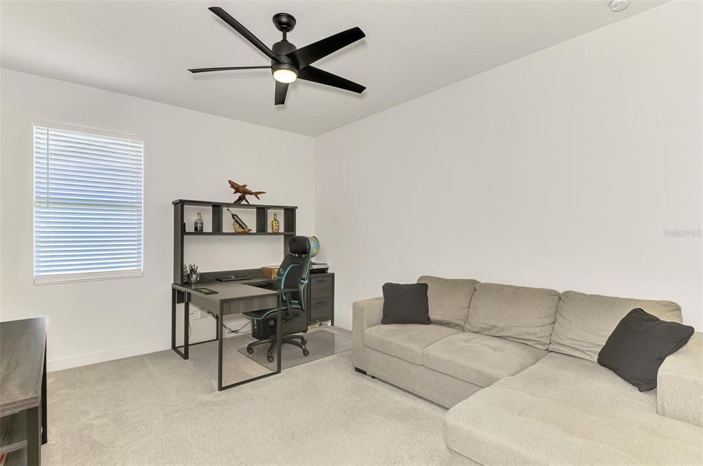 For Sale: $752,000 (3 beds, 2 baths, 2398 Square Feet)