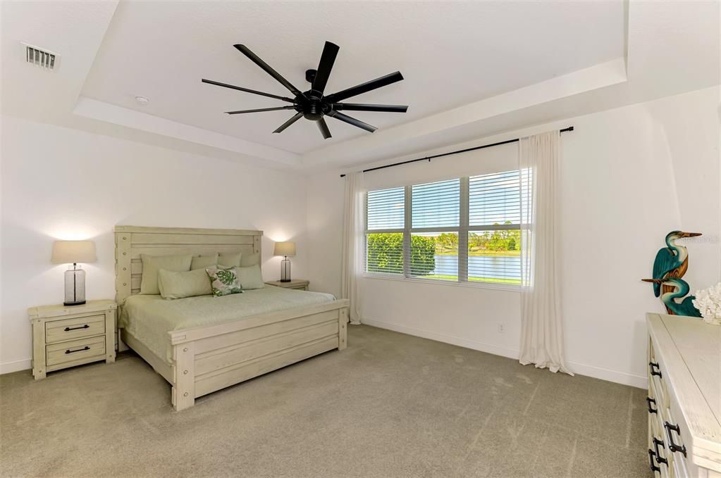 For Sale: $752,000 (3 beds, 2 baths, 2398 Square Feet)