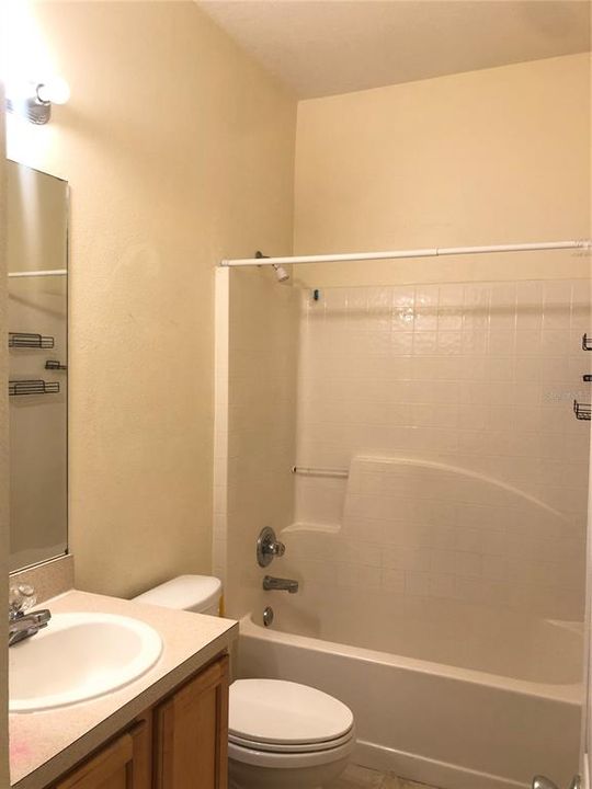 For Rent: $2,125 (4 beds, 2 baths, 1960 Square Feet)