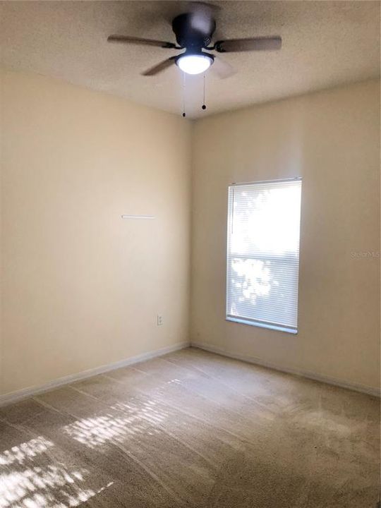 For Rent: $2,125 (4 beds, 2 baths, 1960 Square Feet)