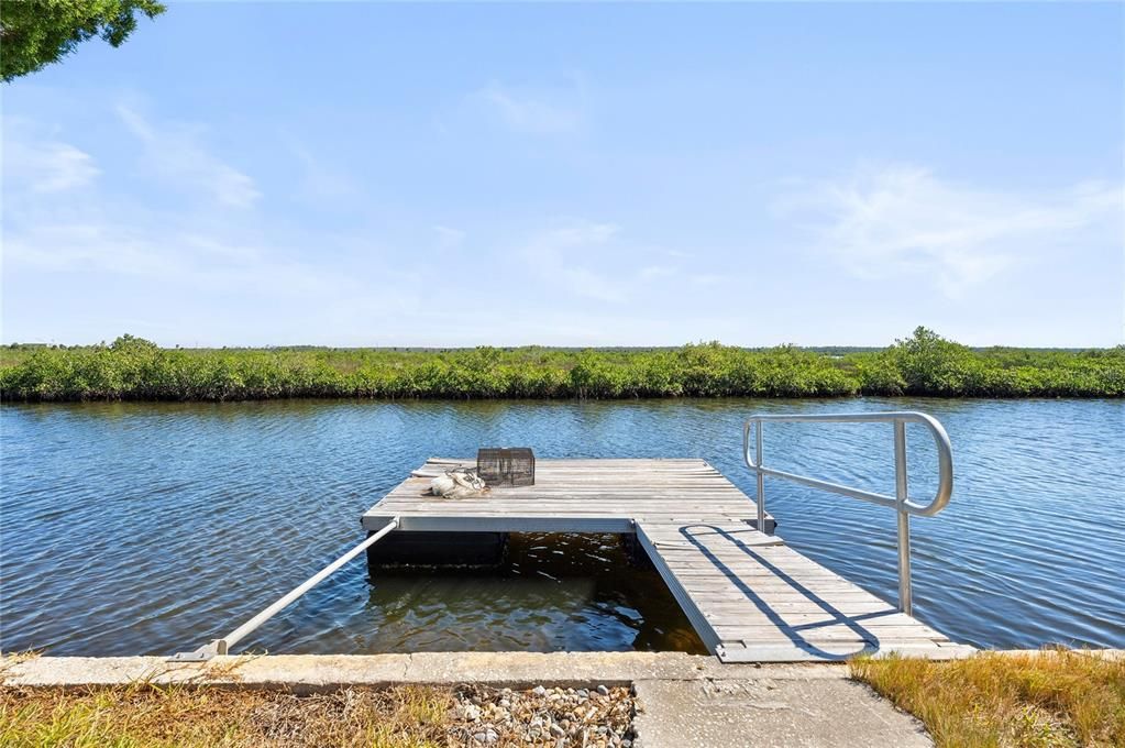 En Venta: $395,000 (0.16 acres)