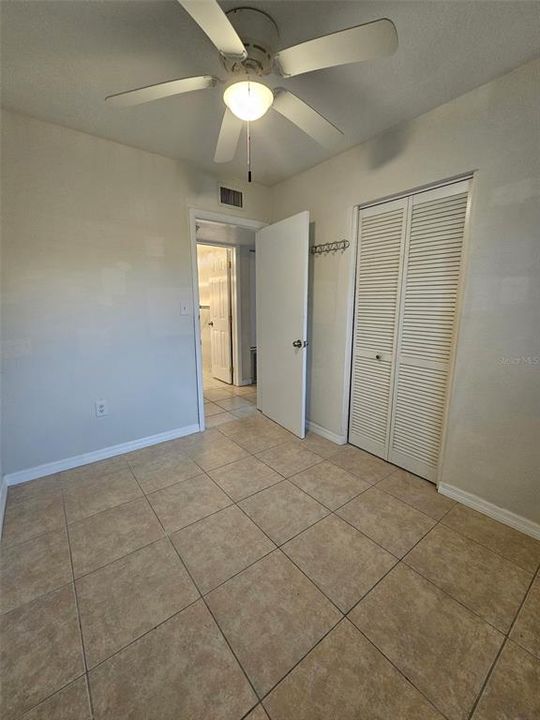 For Rent: $1,650 (3 beds, 2 baths, 996 Square Feet)