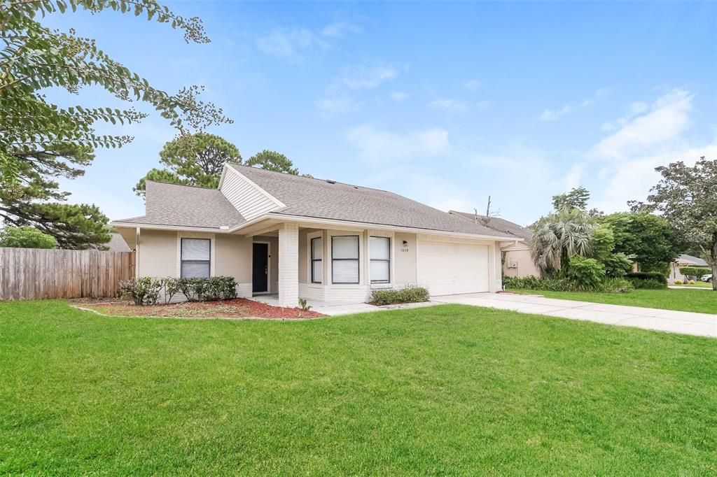 For Sale: $422,000 (3 beds, 2 baths, 1529 Square Feet)