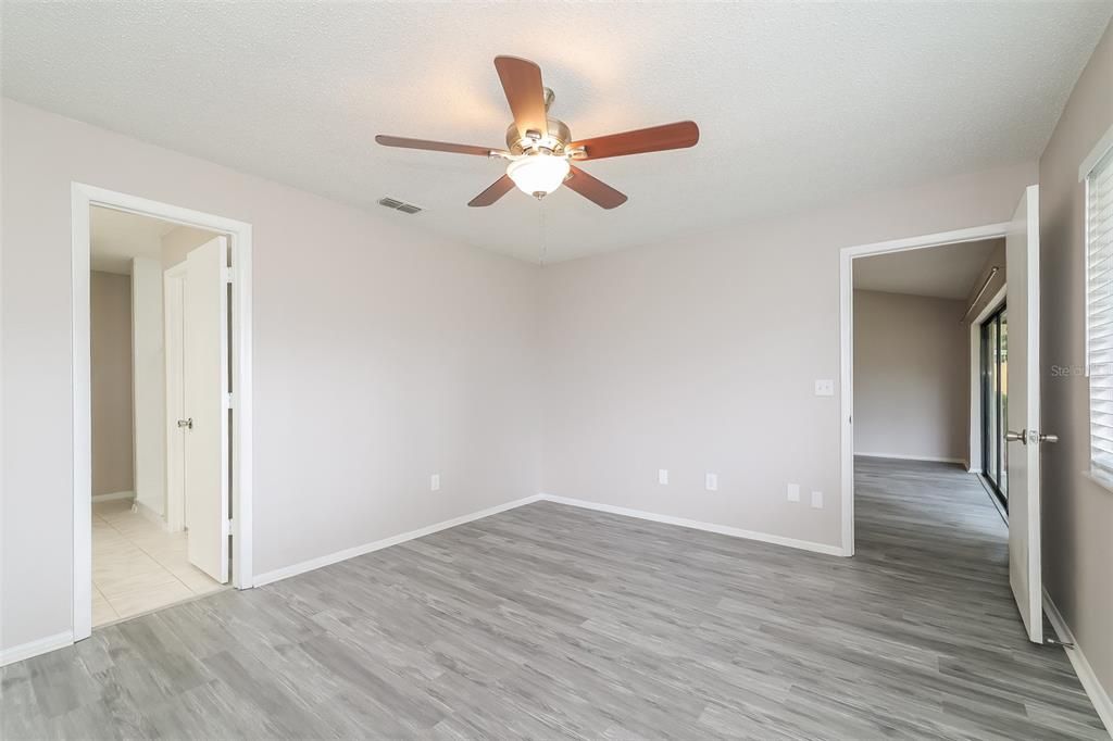 For Sale: $422,000 (3 beds, 2 baths, 1529 Square Feet)