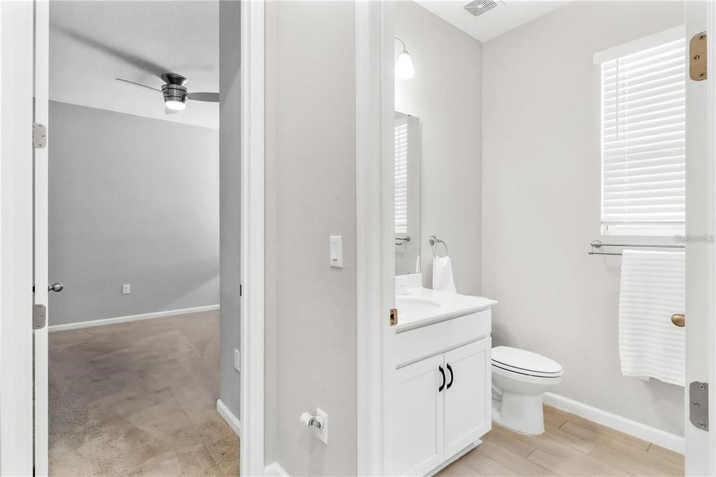 For Sale: $349,900 (4 beds, 3 baths, 2075 Square Feet)