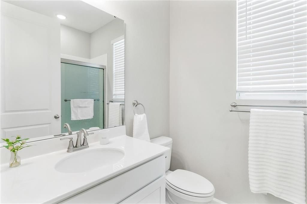 For Sale: $349,900 (4 beds, 3 baths, 2075 Square Feet)