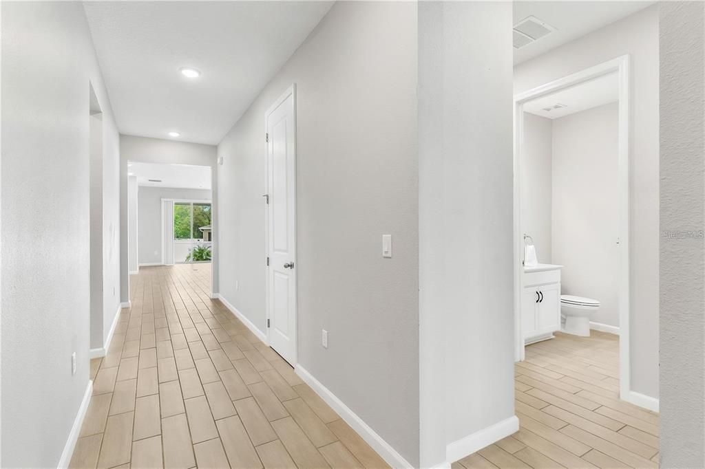 For Sale: $349,900 (4 beds, 3 baths, 2075 Square Feet)