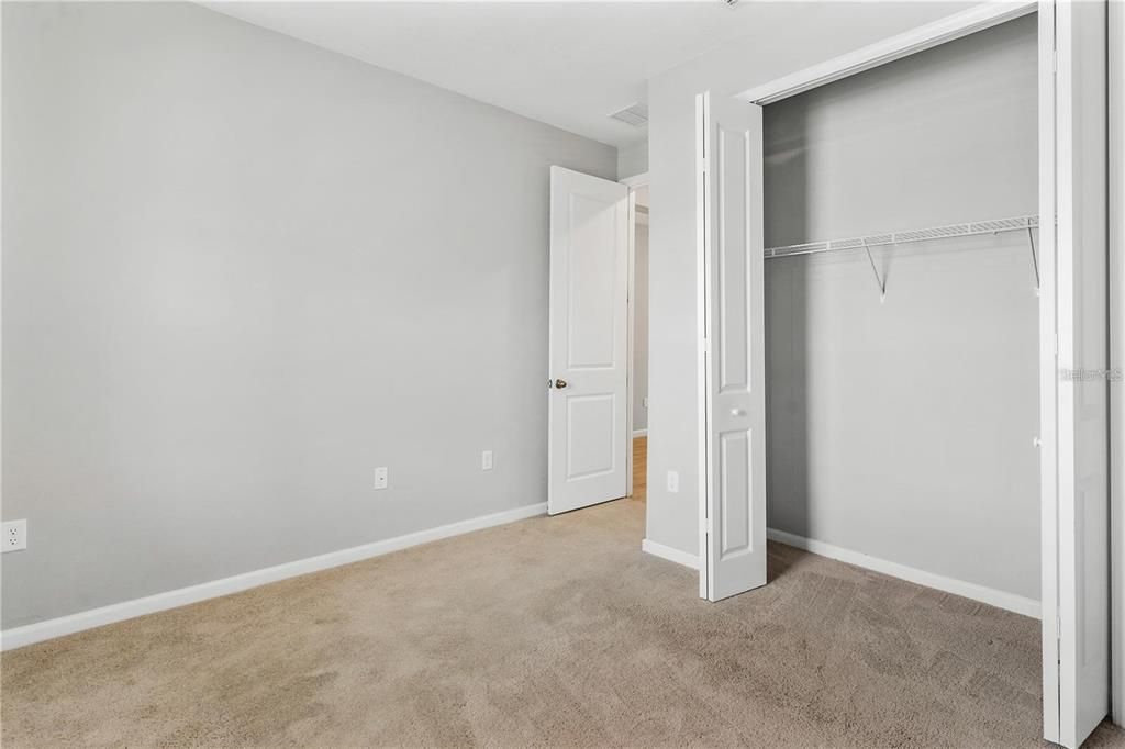 For Sale: $349,900 (4 beds, 3 baths, 2075 Square Feet)