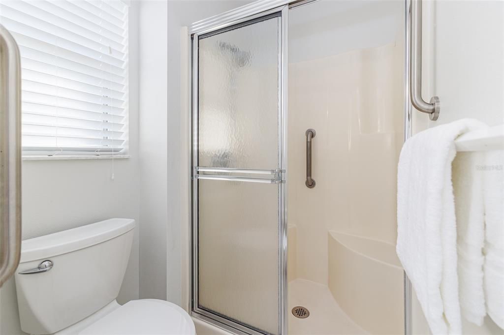 Active With Contract: $234,900 (2 beds, 2 baths, 1452 Square Feet)