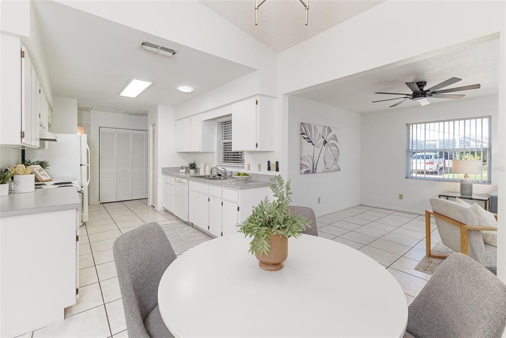 Active With Contract: $234,900 (2 beds, 2 baths, 1452 Square Feet)