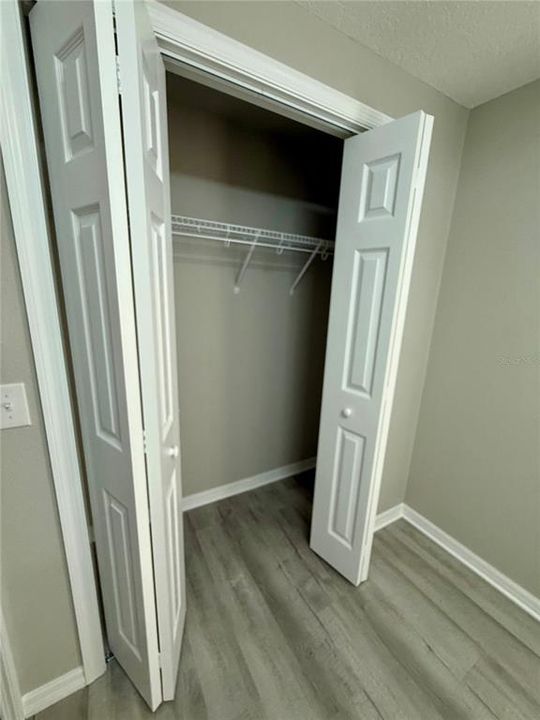 For Rent: $2,800 (4 beds, 2 baths, 1936 Square Feet)