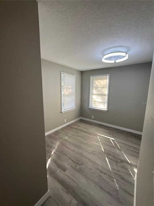 For Rent: $2,800 (4 beds, 2 baths, 1936 Square Feet)