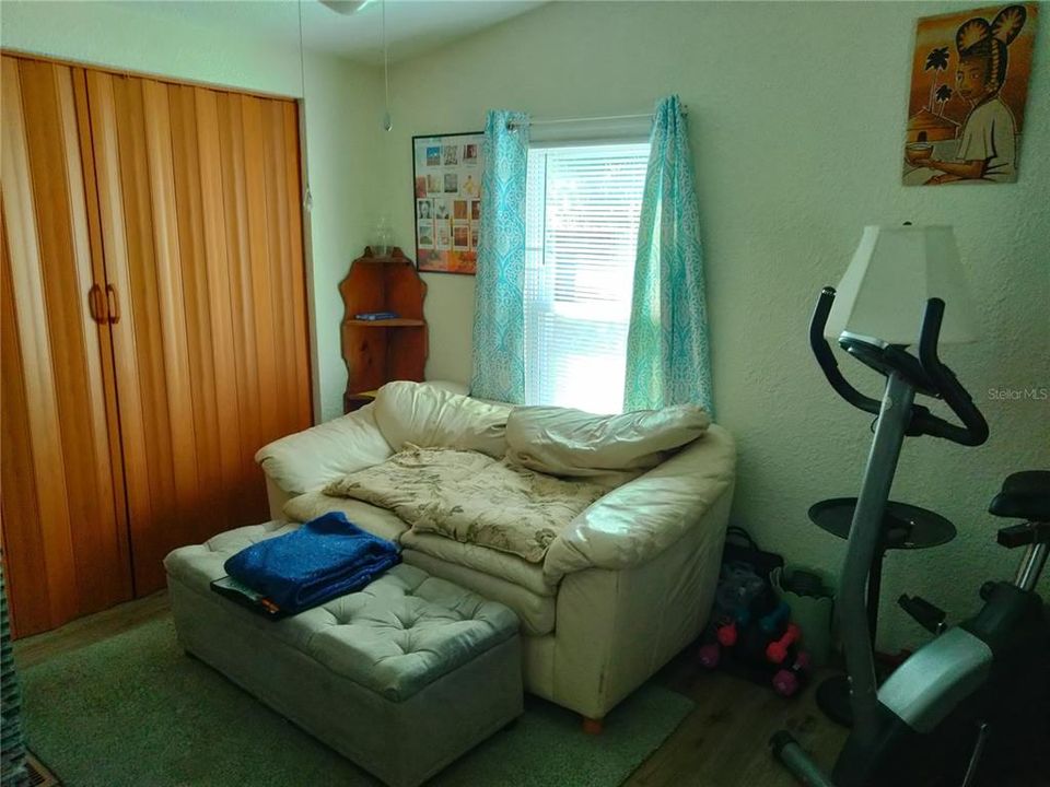 For Sale: $189,500 (3 beds, 2 baths, 2112 Square Feet)