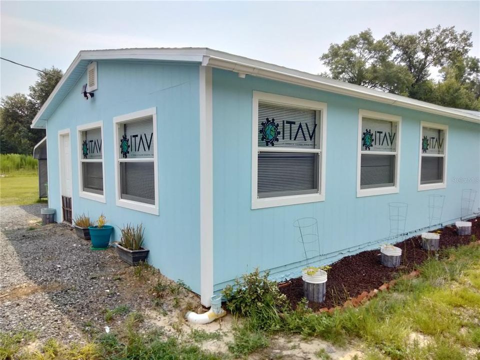 For Sale: $189,500 (3 beds, 2 baths, 2112 Square Feet)