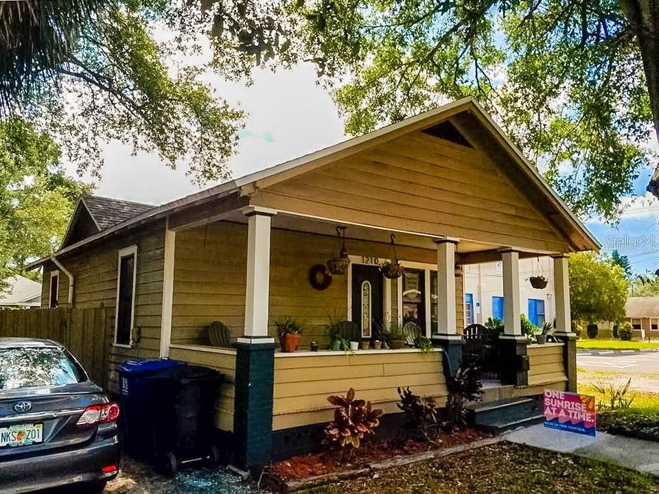 На продажу: $675,000 (2 спален, 1 ванн, 690 Квадратных фут)