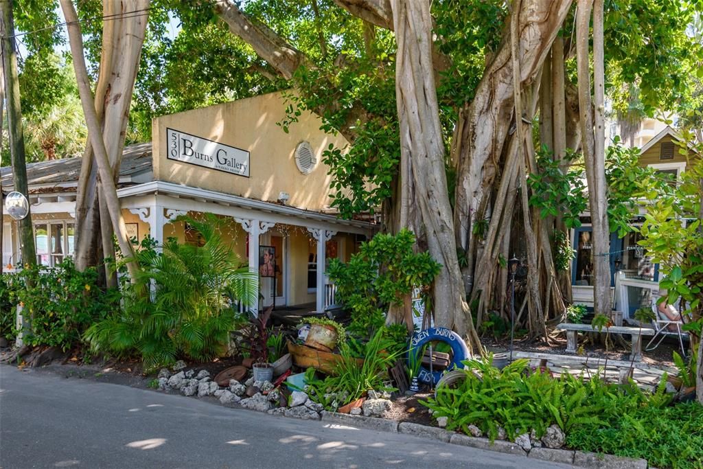 待售: $1,599,000 (2 贝兹, 2 浴室, 1577 平方英尺)