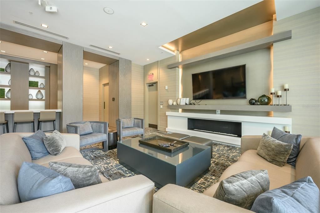 待售: $1,599,000 (2 贝兹, 2 浴室, 1577 平方英尺)