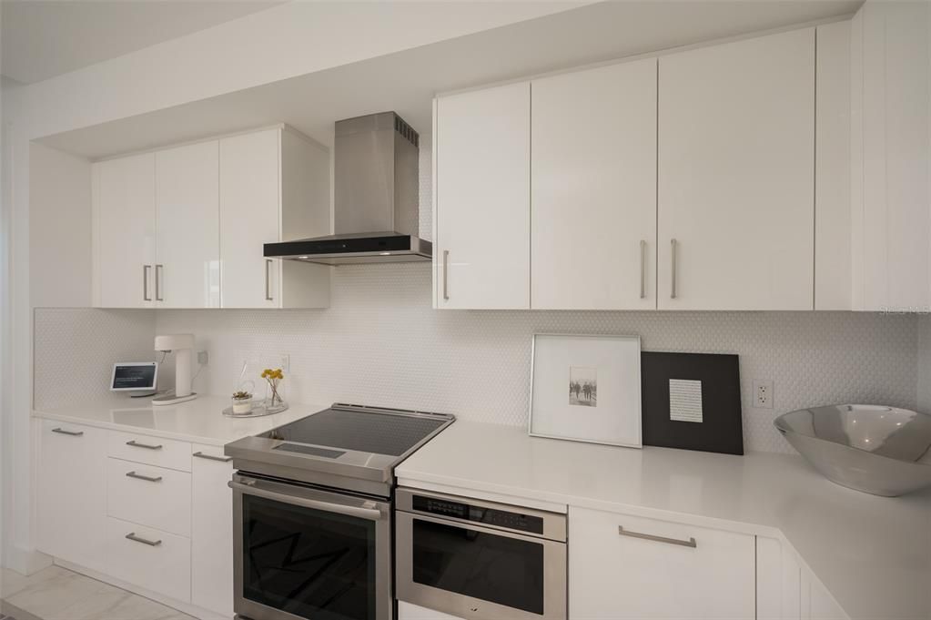 待售: $1,599,000 (2 贝兹, 2 浴室, 1577 平方英尺)