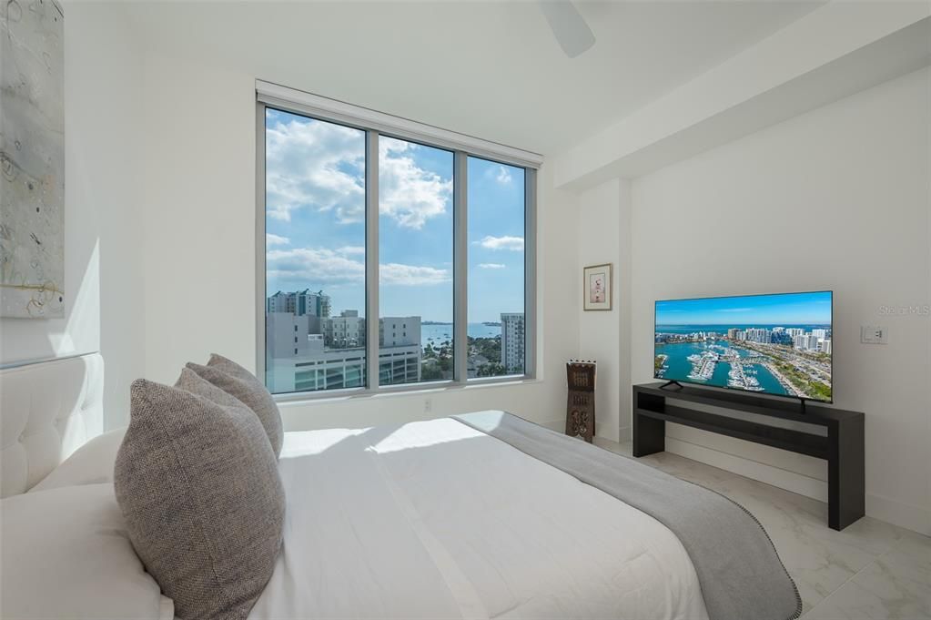 待售: $1,599,000 (2 贝兹, 2 浴室, 1577 平方英尺)