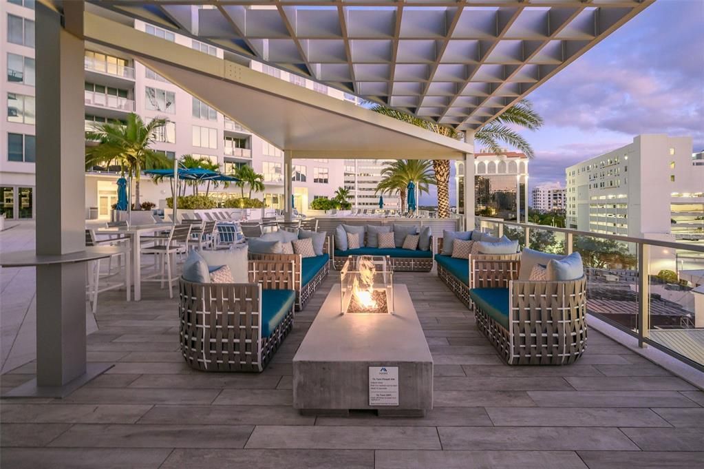 待售: $1,599,000 (2 贝兹, 2 浴室, 1577 平方英尺)