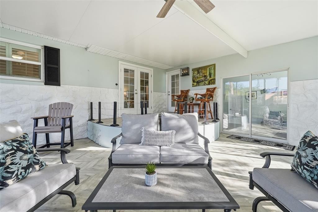 For Sale: $525,000 (3 beds, 2 baths, 1661 Square Feet)