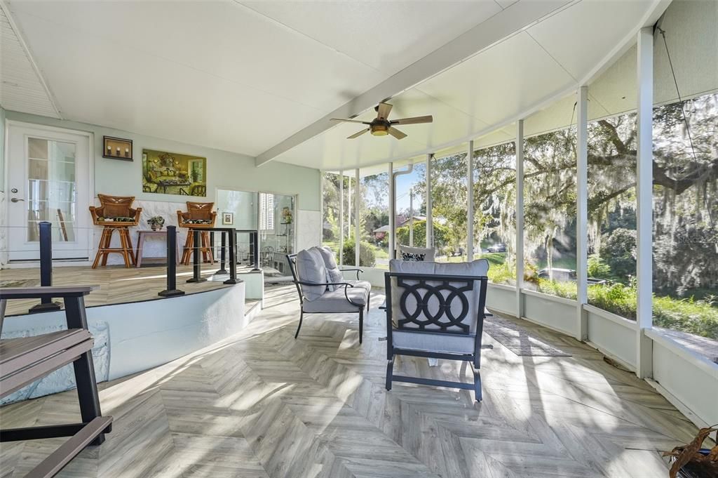 For Sale: $525,000 (3 beds, 2 baths, 1661 Square Feet)