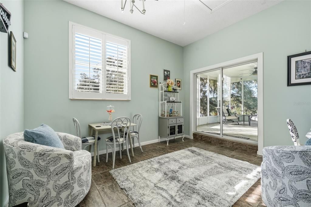 For Sale: $525,000 (3 beds, 2 baths, 1661 Square Feet)