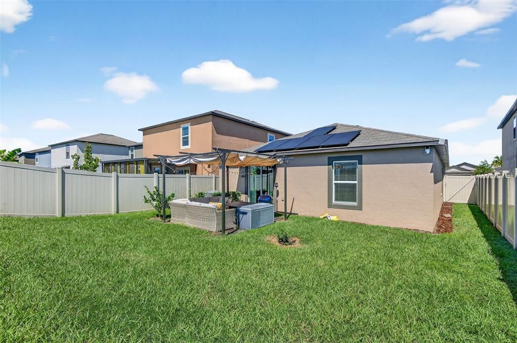 合同活跃: $2,650 (3 贝兹, 2 浴室, 1451 平方英尺)