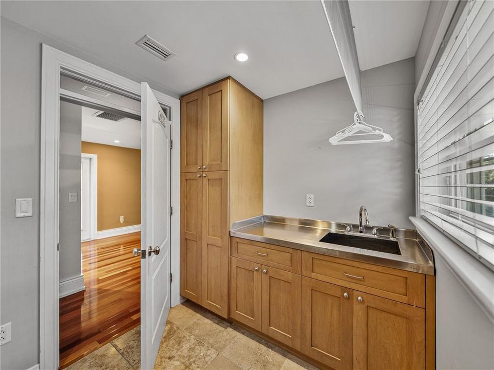 待售: $1,775,000 (4 贝兹, 3 浴室, 4025 平方英尺)