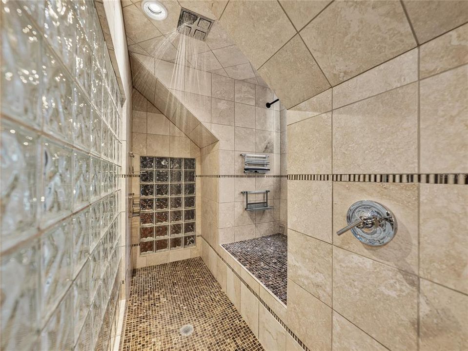 待售: $1,775,000 (4 贝兹, 3 浴室, 4025 平方英尺)