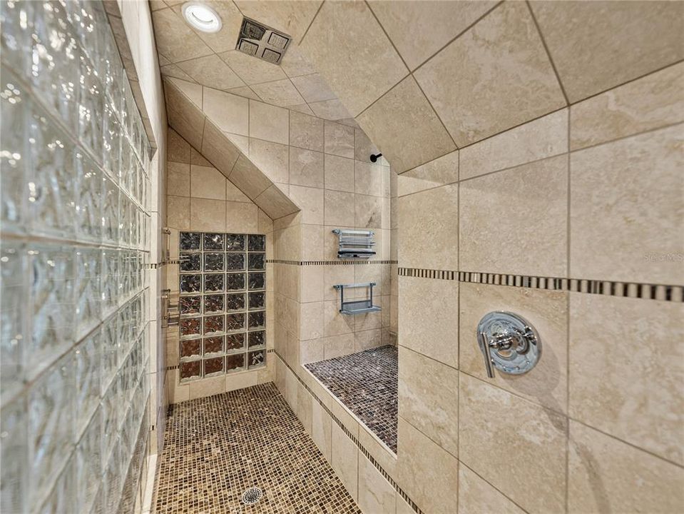 待售: $1,775,000 (4 贝兹, 3 浴室, 4025 平方英尺)