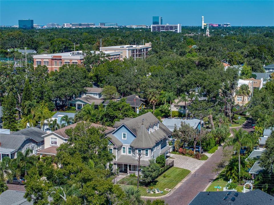 待售: $1,775,000 (4 贝兹, 3 浴室, 4025 平方英尺)