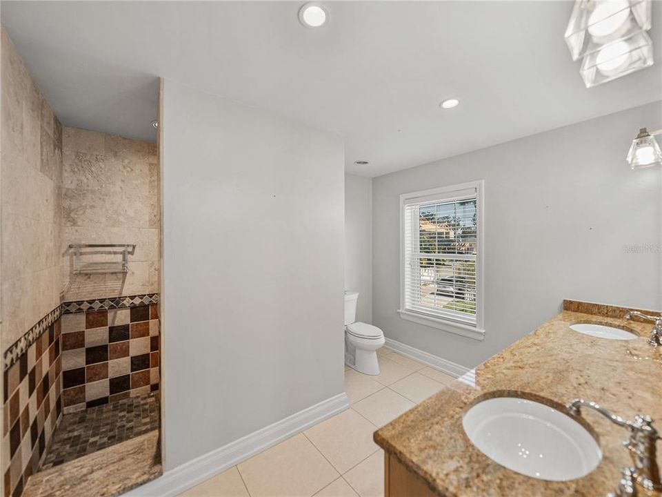 待售: $1,775,000 (4 贝兹, 3 浴室, 4025 平方英尺)