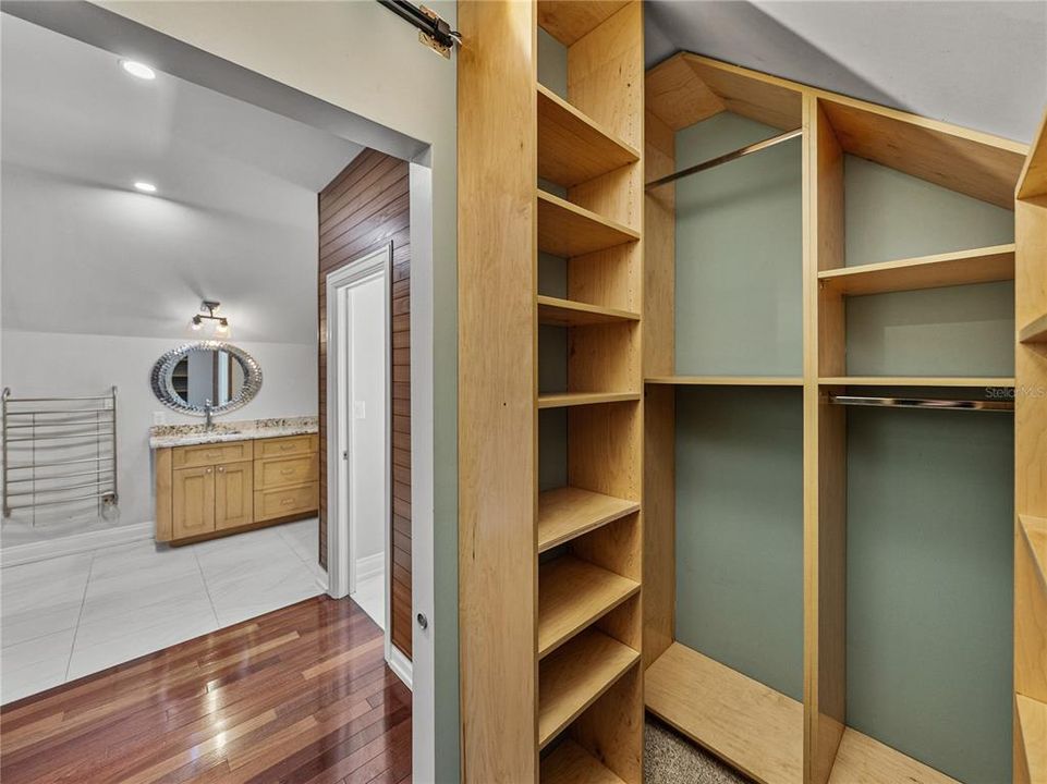 待售: $1,775,000 (4 贝兹, 3 浴室, 4025 平方英尺)