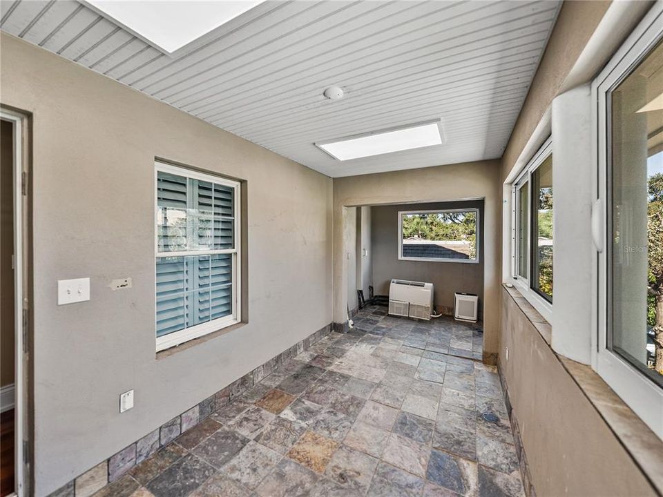 待售: $1,775,000 (4 贝兹, 3 浴室, 4025 平方英尺)