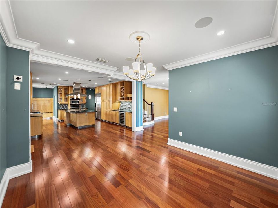 待售: $1,775,000 (4 贝兹, 3 浴室, 4025 平方英尺)