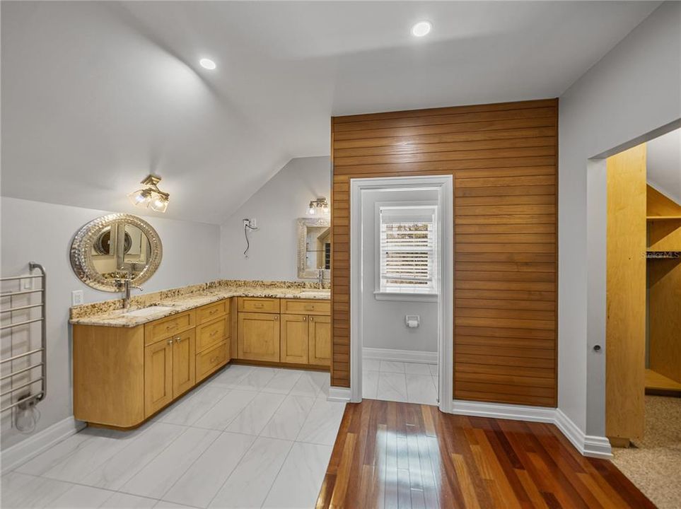 待售: $1,775,000 (4 贝兹, 3 浴室, 4025 平方英尺)