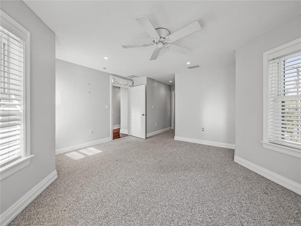 待售: $1,775,000 (4 贝兹, 3 浴室, 4025 平方英尺)