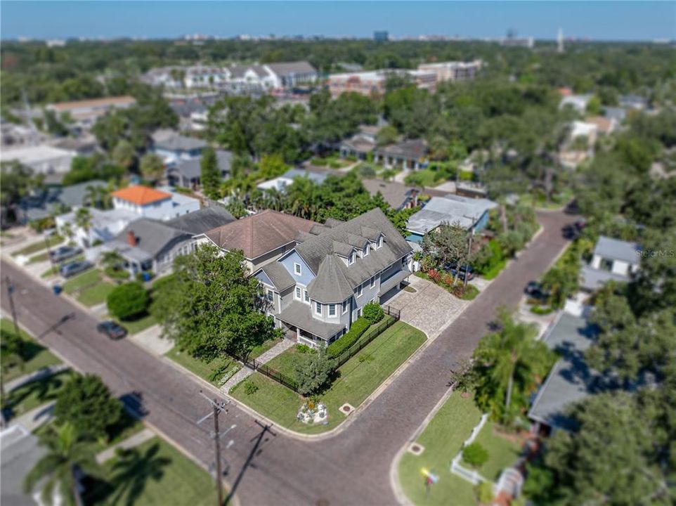 待售: $1,775,000 (4 贝兹, 3 浴室, 4025 平方英尺)