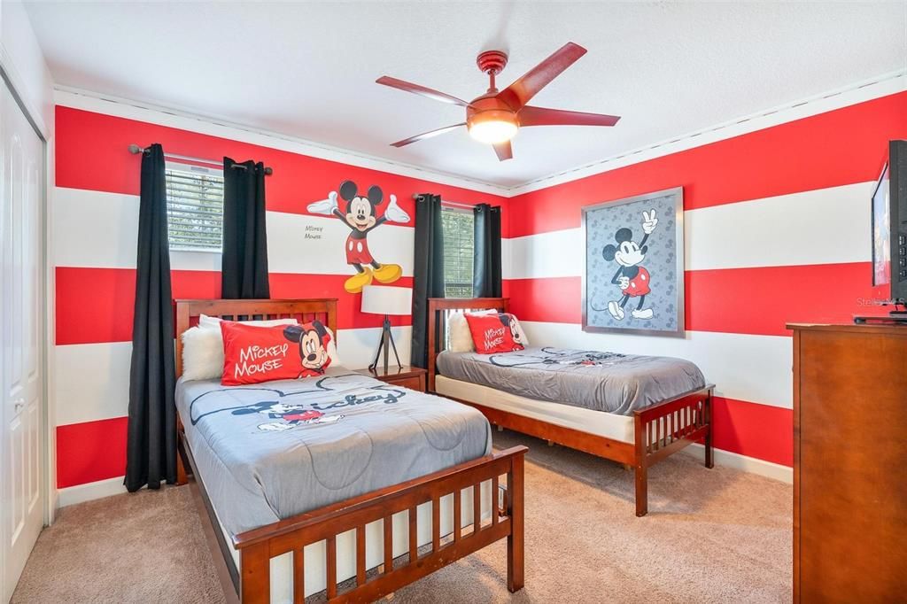 待售: $502,000 (5 贝兹, 5 浴室, 3015 平方英尺)