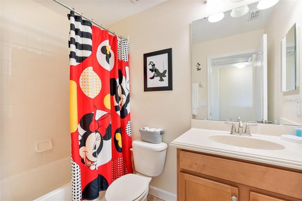 待售: $502,000 (5 贝兹, 5 浴室, 3015 平方英尺)