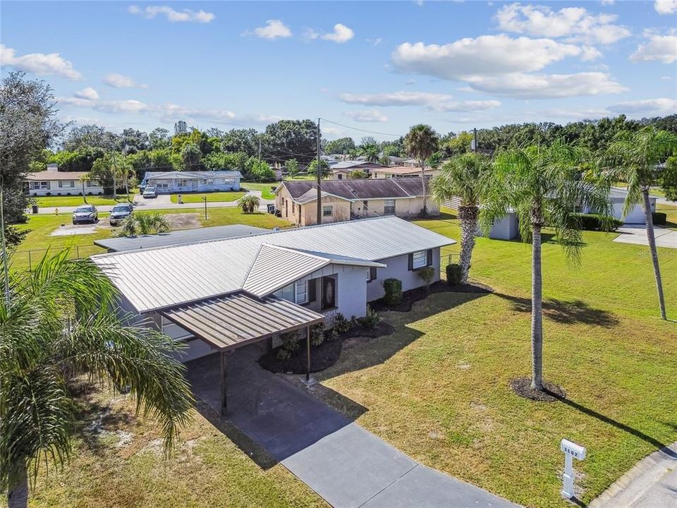 Activo con contrato: $299,996 (4 camas, 2 baños, 1788 Pies cuadrados)