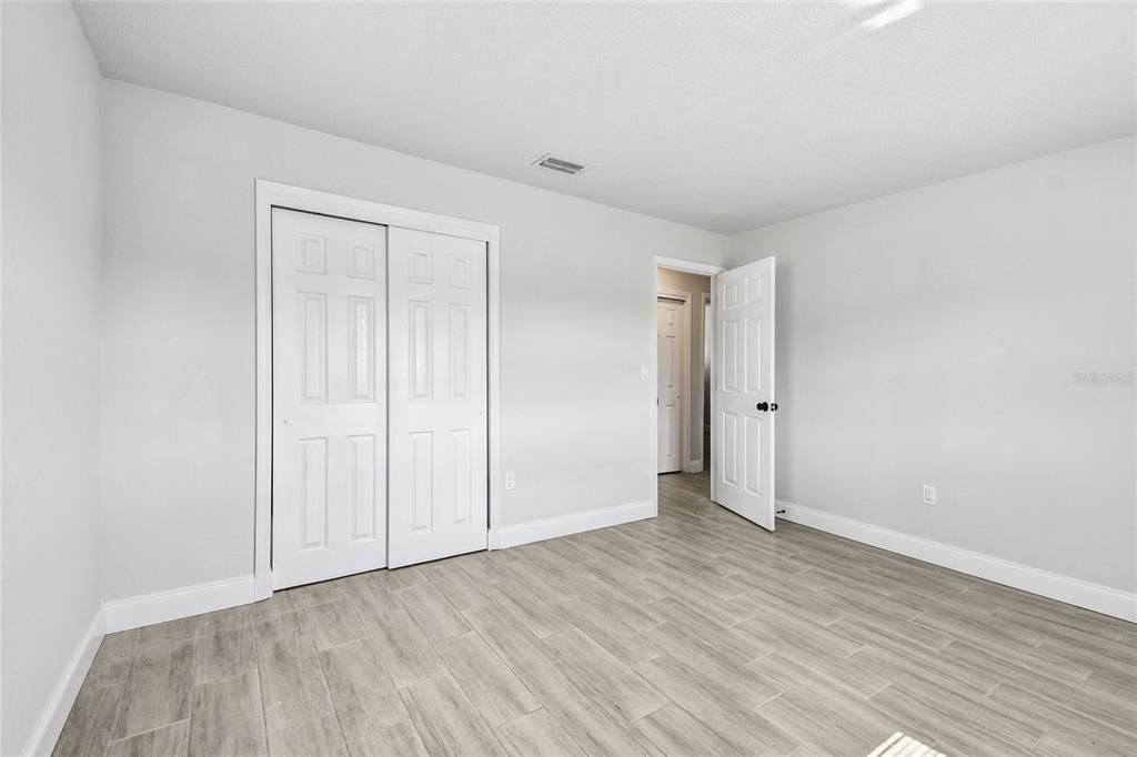 Activo con contrato: $299,996 (4 camas, 2 baños, 1788 Pies cuadrados)