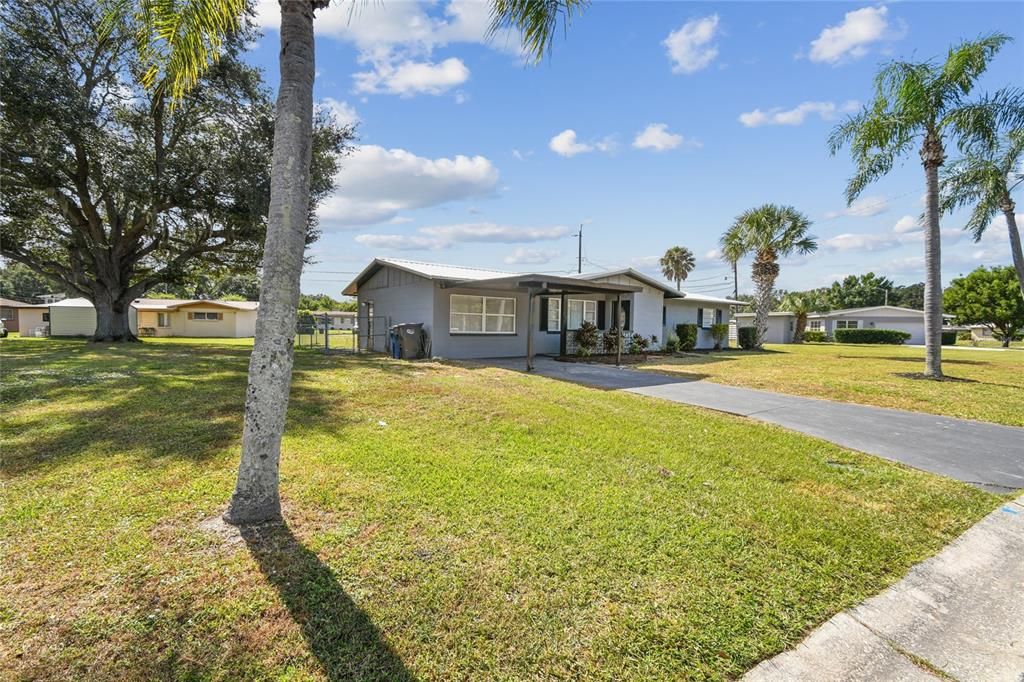 Activo con contrato: $299,996 (4 camas, 2 baños, 1788 Pies cuadrados)