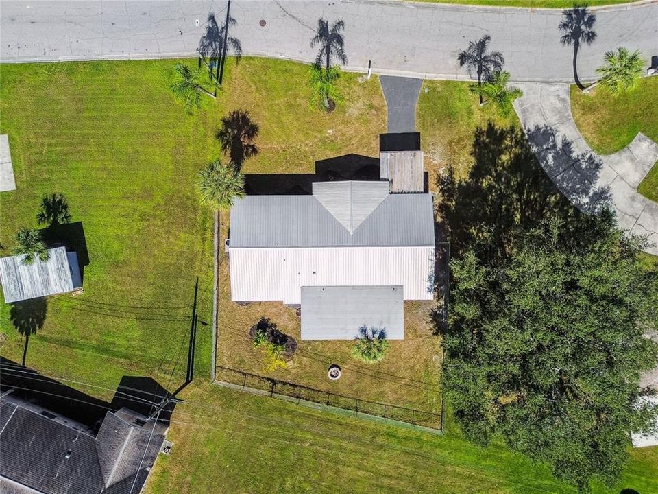 Activo con contrato: $299,996 (4 camas, 2 baños, 1788 Pies cuadrados)