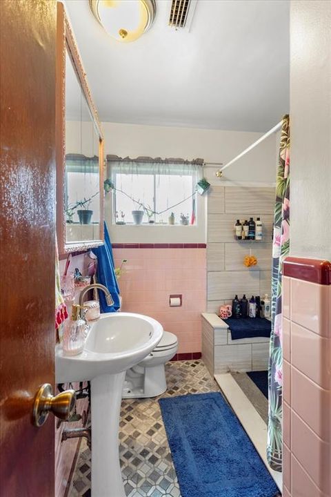 待售: $275,000 (2 贝兹, 2 浴室, 1200 平方英尺)